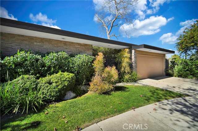 Front Image Thumbnail for CRSR26042179