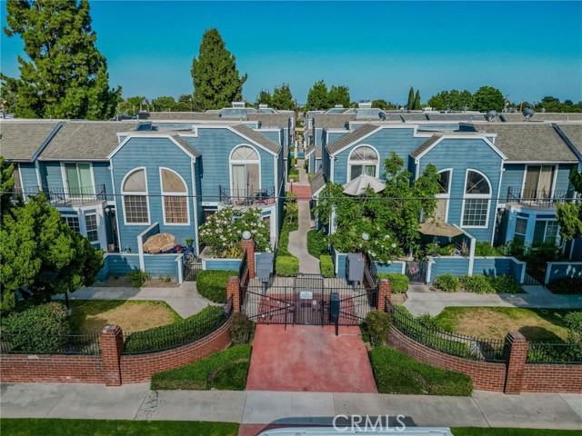 14738 Pioneer Boulevard, Norwalk CA: https://media.crmls.org/medias/1750e676-fe2a-4d02-ba7b-a85f289959a7.jpg