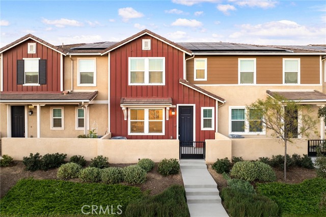 3957 E Huntington, Ontario CA: https://media.crmls.org/medias/1751b422-54ea-4c60-9774-8bf9bd6be7f1.jpg