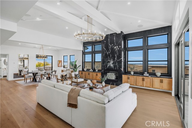 924 17th St, Hermosa Beach CA: https://media.crmls.org/medias/1751cd96-0ec7-4730-a83e-2b0b642c3f57.jpg