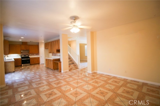 Detail Gallery Image 8 of 32 For 31592 Palomar Rd, Menifee,  CA 92584 - 5 Beds | 2/1 Baths