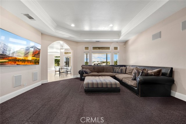 8277 Macron Street, Oak Hills CA: https://media.crmls.org/medias/1752724c-b1ca-444a-aaca-1d8ea72fc6c7.jpg