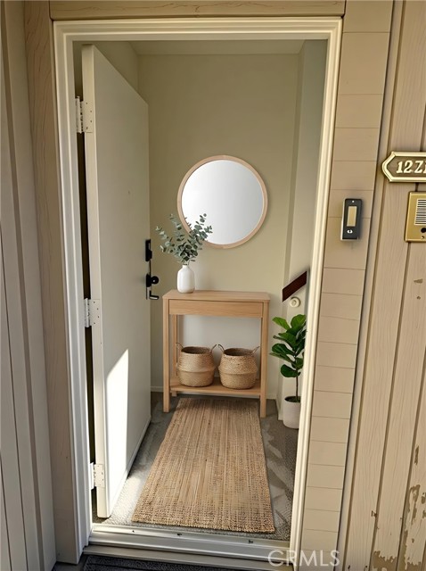 Detail Gallery Image 7 of 9 For 1273 San Simeon Ct #1,  Ventura,  CA 93003 - 2 Beds | 1/1 Baths