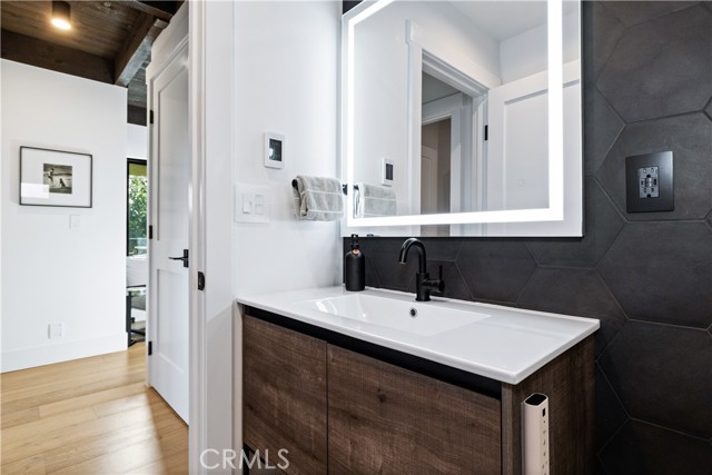 Detail Gallery Image 36 of 68 For 8214 Bass Point Rd, Lake Nacimiento,  CA 93426 - 3 Beds | 3/1 Baths