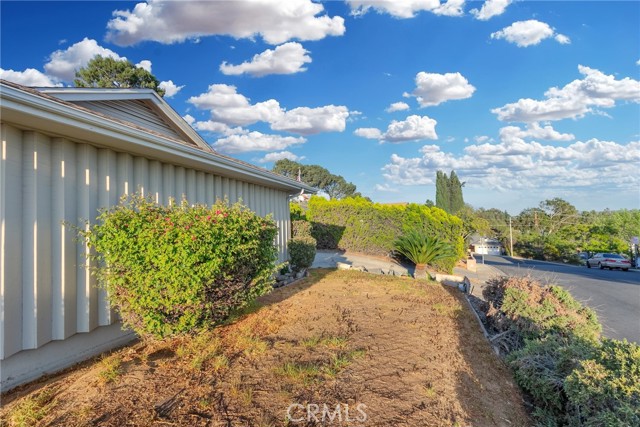 991 Glenview Terrace photo 47