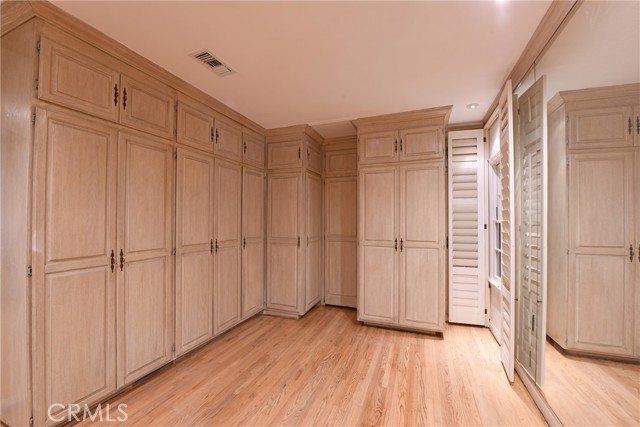 Detail Gallery Image 27 of 35 For 9936 Durant Dr #C,  Beverly Hills,  CA 90212 - 2 Beds | 1/1 Baths