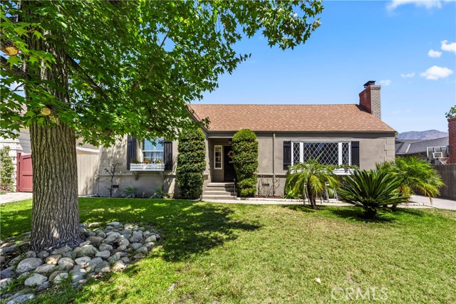 Detail Gallery Image 5 of 39 For 2205 Las Lunas St, Pasadena,  CA 91107 - 3 Beds | 2 Baths