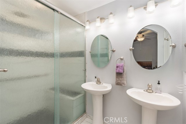 25047 Parkcrest Drive, Murrieta CA: https://media.crmls.org/medias/17572eb6-4894-4ad1-b1f6-1dc15ae31cd4.jpg