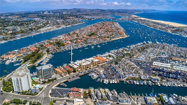 621 Lido Park Drive, Newport Beach CA: https://media.crmls.org/medias/17577d3b-ef43-4ce0-bf6d-cb2f65fb6996.jpg