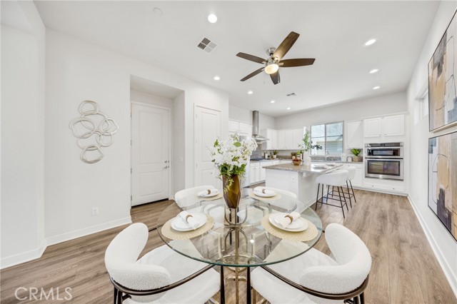 Detail Gallery Image 10 of 49 For 104 Interval, Irvine,  CA 92618 - 3 Beds | 2/1 Baths