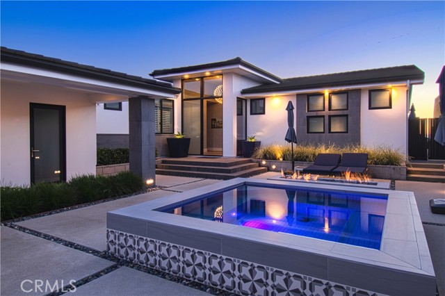 Detail Gallery Image 6 of 39 For 1301 Outrigger Dr, Corona Del Mar,  CA 92625 - 4 Beds | 3/1 Baths