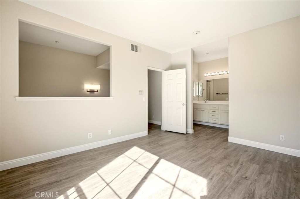 MLS #OC25258887 image #14