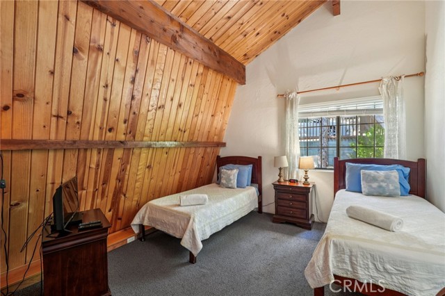 Detail Gallery Image 15 of 24 For 2409 Spring Oak Dr, Running Springs,  CA 92382 - 2 Beds | 2 Baths