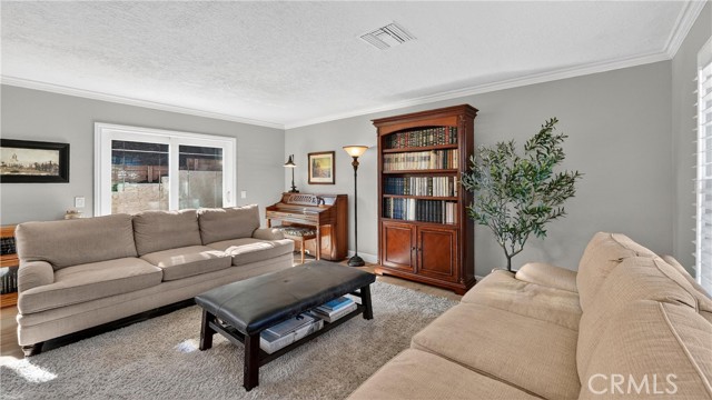 Detail Gallery Image 10 of 54 For 17530 Monette, Yorba Linda,  CA 92886 - 4 Beds | 2/1 Baths