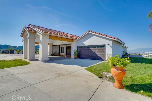 Detail Gallery Image 6 of 37 For 7108 Luane Trl, Colton,  CA 92324 - 5 Beds | 3/1 Baths