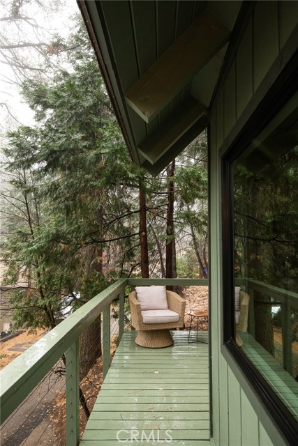 Detail Gallery Image 27 of 31 For 28443 Altamont Ct, Lake Arrowhead,  CA 92352 - 3 Beds | 2/1 Baths