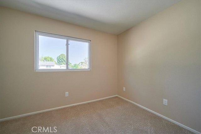 Detail Gallery Image 19 of 34 For 1337 N Elderberry Ave, Ontario,  CA 91762 - 3 Beds | 2/1 Baths