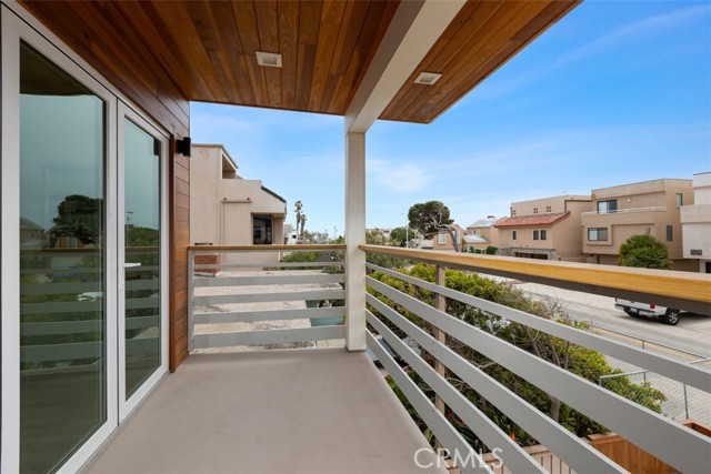 Detail Gallery Image 25 of 31 For 3124 Ocean Dr, Oxnard,  CA 93035 - 3 Beds | 2 Baths