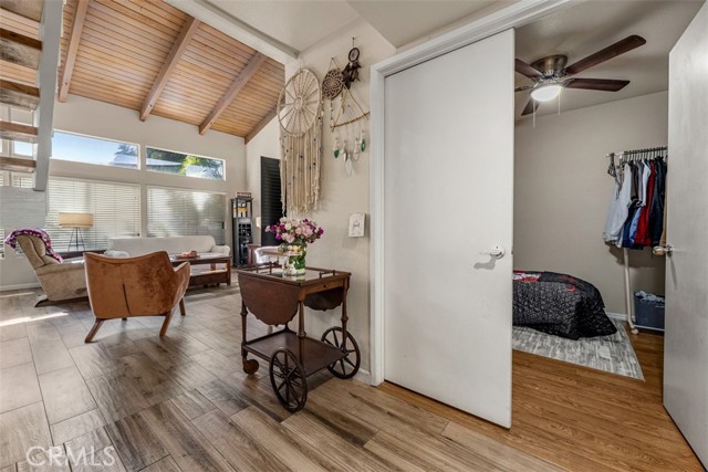 Detail Gallery Image 9 of 30 For 2502 N Tustin #C,  Santa Ana,  CA 92705 - 3 Beds | 2/1 Baths