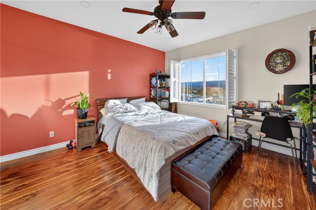 Detail Gallery Image 17 of 33 For 24332 Lorenzo, Valencia,  CA 91355 - 3 Beds | 3 Baths