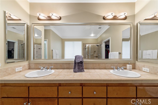 Detail Gallery Image 23 of 46 For 31686 Leather Wood, Winchester,  CA 92596 - 3 Beds | 3 Baths