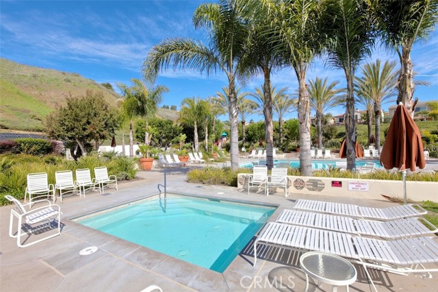 2413 Camino Oleada, San Clemente CA: https://media.crmls.org/medias/175e893b-7314-4fb8-b8b4-3876e86e6e24.jpg