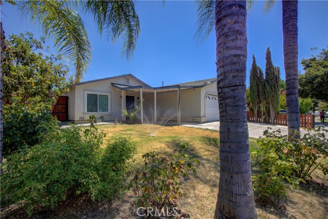 402 La Mesa Street, Merced CA: https://media.crmls.org/medias/175f8b13-deb0-4eef-9458-1135de9db553.jpg