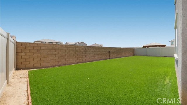 Image 33 of 40 For 773 Pinehurst Street