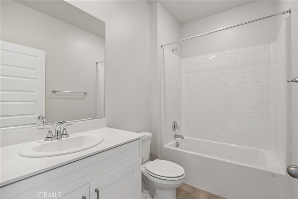 MLS #OC25222451 image #16