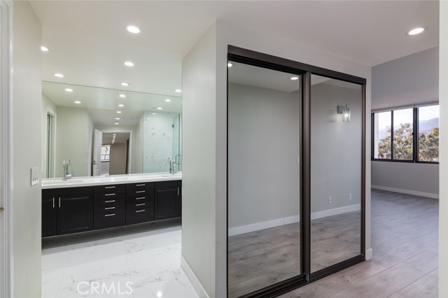 Detail Gallery Image 24 of 57 For 343 Pioneer Dr #504,  Glendale,  CA 91203 - 3 Beds | 2 Baths