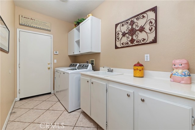 Detail Gallery Image 25 of 49 For 1865 Plainfield Way, Corona,  CA 92883 - 4 Beds | 3 Baths