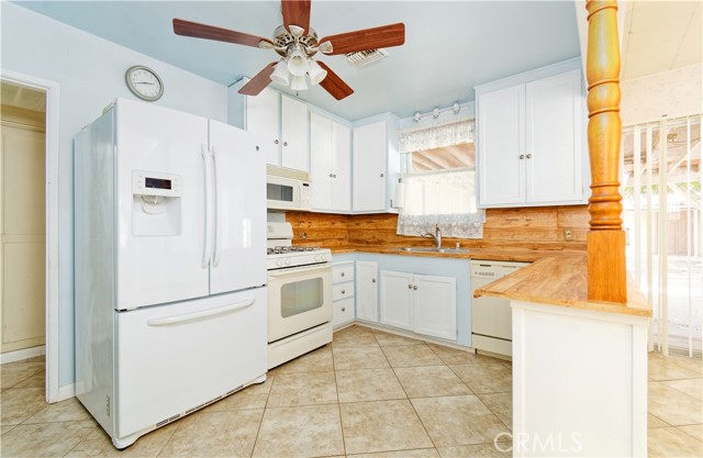 Detail Gallery Image 7 of 23 For 561 N 4th St, Blythe,  CA 92225 - 3 Beds | 2 Baths