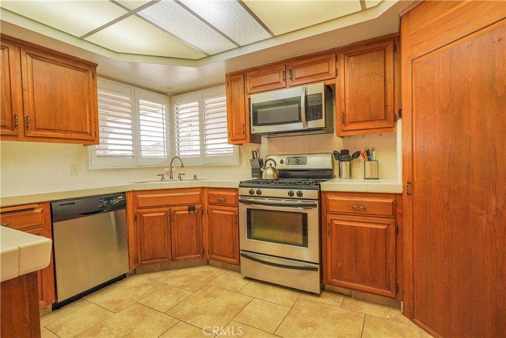 MLS #IV25233834 image #9