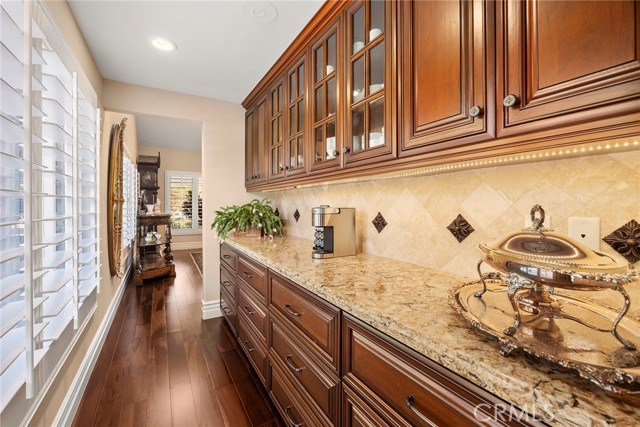 Detail Gallery Image 14 of 67 For 5571 Clover Hill, Yorba Linda,  CA 92886 - 6 Beds | 6/2 Baths