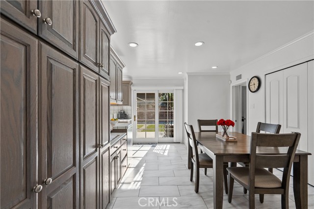 10625 Valjean Avenue, Granada Hills CA: https://media.crmls.org/medias/1764f69c-a571-4210-baa4-532baf0b2a70.jpg