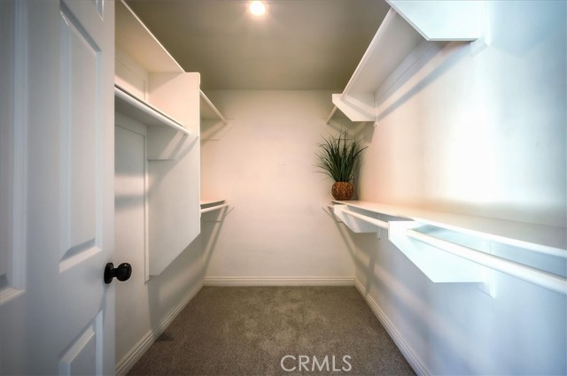 1375 N Euclid Avenue, Upland CA: https://media.crmls.org/medias/17650558-7932-4c9b-8f6e-81bcd0ba8f5c.jpg