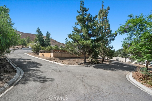 Detail Gallery Image 6 of 69 For 16200 Rocky Glen Rd, Perris,  CA 92570 - 3 Beds | 2/1 Baths