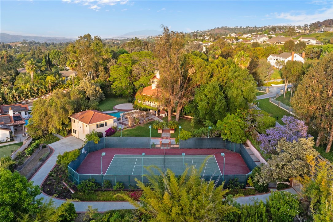 Detail Gallery Image 63 of 75 For 242 S Peralta Hills Dr, Anaheim Hills,  CA 92807 - 8 Beds | 6/1 Baths