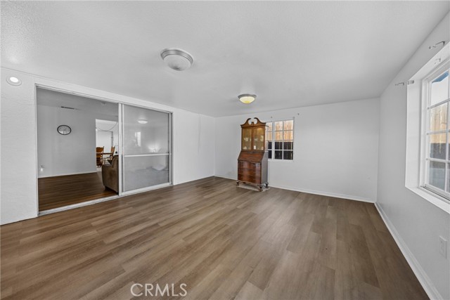 7511 Buckeye Street, Highland CA: https://media.crmls.org/medias/1766bfb3-c631-4540-8b74-184dff7ee849.jpg