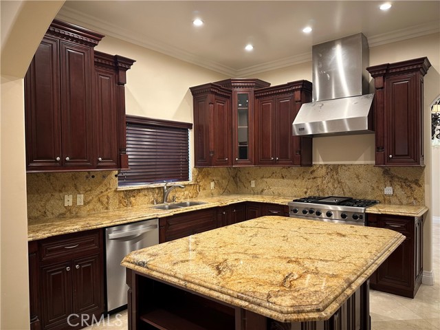 7832 3rd Street, Downey CA: https://media.crmls.org/medias/17677892-d207-433e-a8cc-efd49c458979.jpg