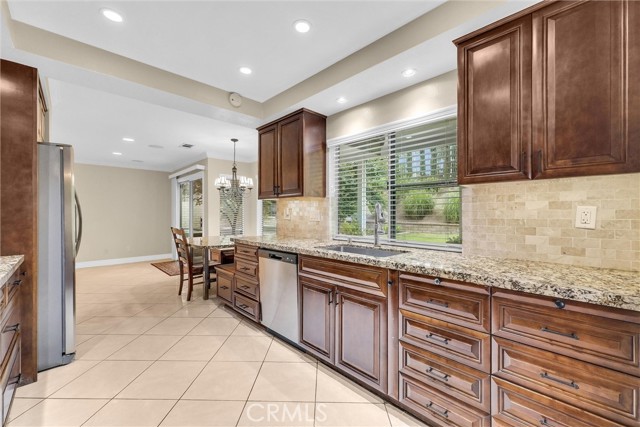 1070 Cannon Road, Riverside CA: https://media.crmls.org/medias/1767ec91-e624-4e3c-b9ba-9244930c64d1.jpg