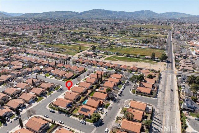 Detail Gallery Image 16 of 24 For 3545 Casamia, Palmdale,  CA 93550 - 4 Beds | 2 Baths