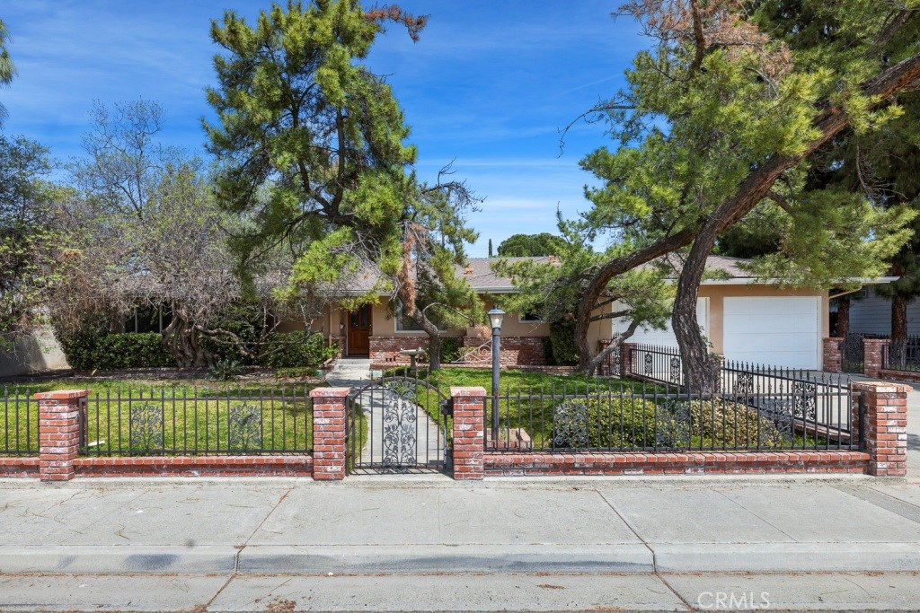 117 E San Mateo Street