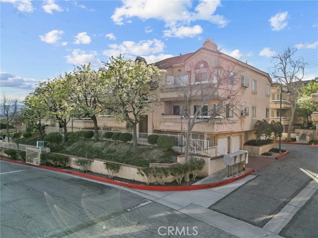 Detail Gallery Image 1 of 1 For 19802 Sandpiper Pl #14,  Newhall,  CA 91321 - 3 Beds | 2 Baths