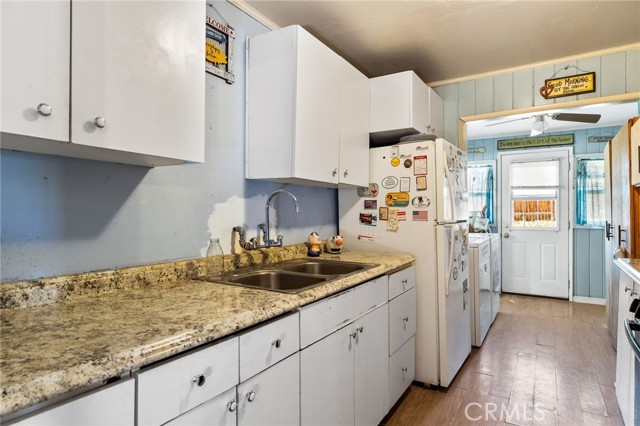 Detail Gallery Image 13 of 30 For 525 S Kern St, Maricopa,  CA 93252 - 2 Beds | 2 Baths