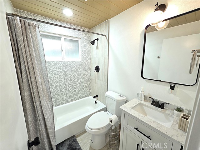 Detail Gallery Image 13 of 18 For 738 W Victoria Ct, Lake Arrowhead,  CA 92352 - 3 Beds | 2 Baths