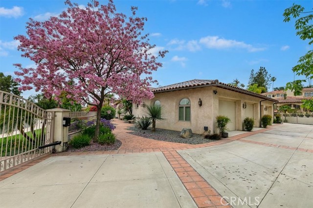 Image 55 of 75 For 6756 Hawarden Drive