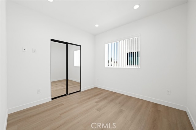 1039 W 43rd Street, Los Angeles CA: https://media.crmls.org/medias/176a908f-5e97-4e9d-a7aa-95366a9d09fe.jpg
