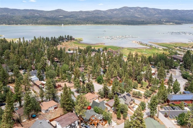 Detail Gallery Image 33 of 34 For 40356 Cliff Ln, Big Bear Lake,  CA 92315 - 2 Beds | 2 Baths