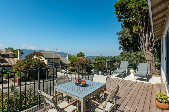 Detail Gallery Image 2 of 43 For 2861 Markridge Rd, La Crescenta,  CA 91214 - 4 Beds | 2 Baths